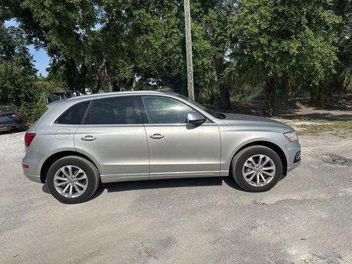 2014 Audi Q5 2.0T Premium Plus