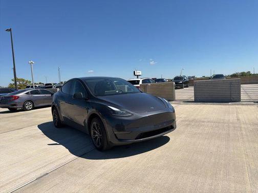2024 Tesla Model Y Long Range Single Motor Rear-Wheel Drive