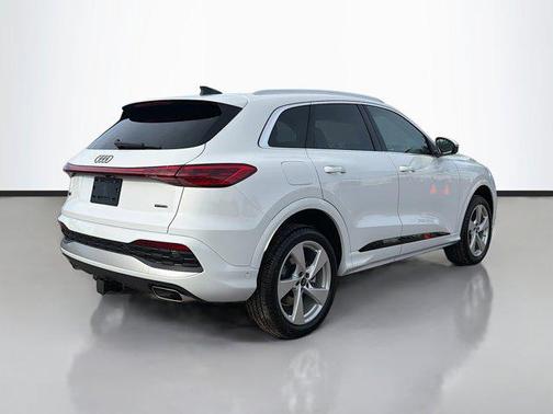 2025 Audi Q5 Premium Plus TFSI quattro S tronic