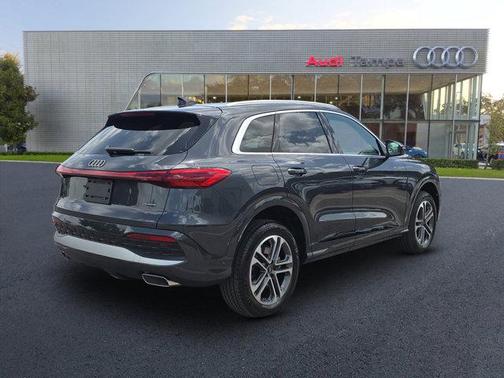 2025 Audi Q5 Premium