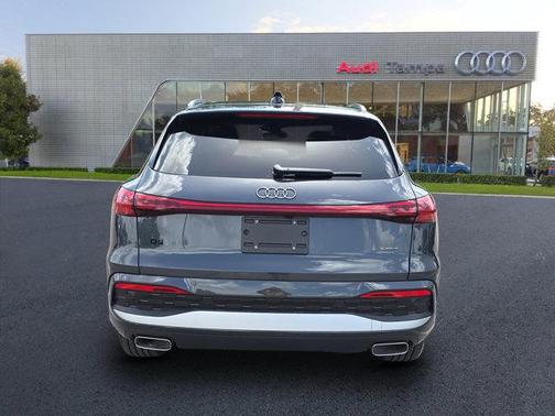 2025 Audi Q5 Premium