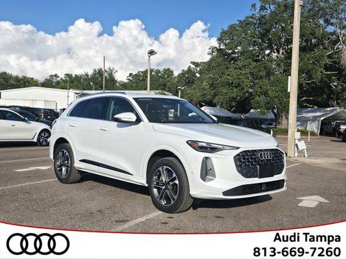 2025 Audi Q5 Premium TFSI quattro S tronic