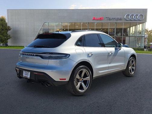 2024 Porsche Macan Base
