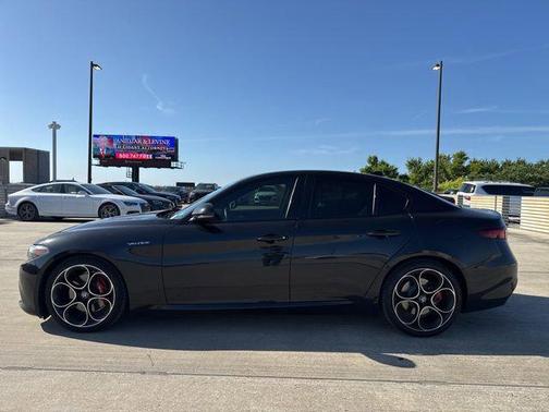 2022 Alfa Romeo Giulia Ti