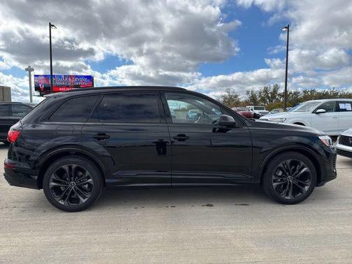 2025 Audi Q7 55 Prestige