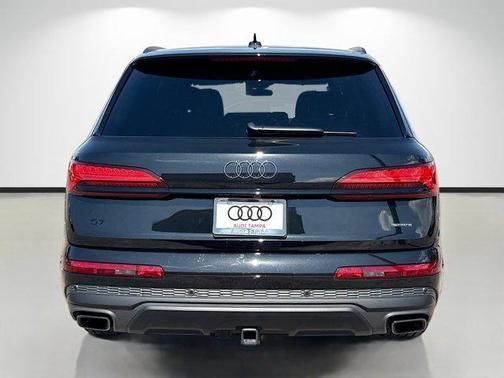 2025 Audi Q7 55 Prestige