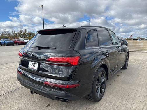 2025 Audi Q7 55 Prestige