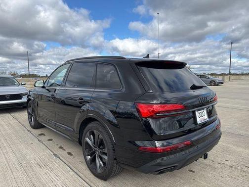 2025 Audi Q7 55 Prestige