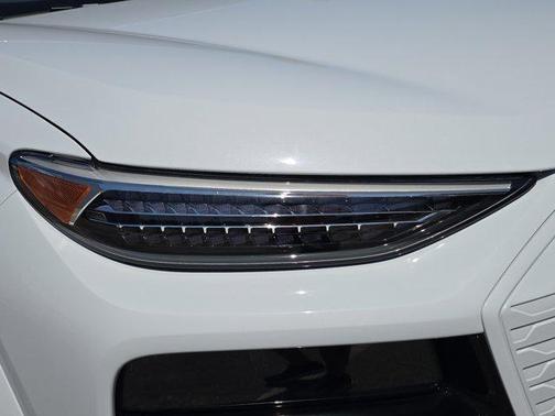 2025 Audi Q6 e-tron Premium Plus