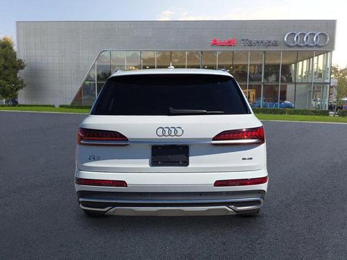2024 Audi Q7 55 Premium Plus