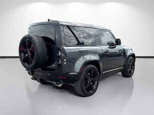 2023 Land Rover Defender 90 Carpathian Edition