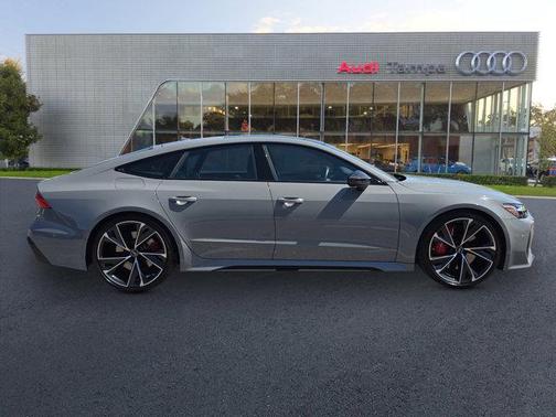 2023 Audi RS 7 4.0T
