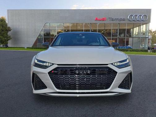 2023 Audi RS 7 4.0T