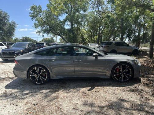 2023 Audi RS 7 4.0T