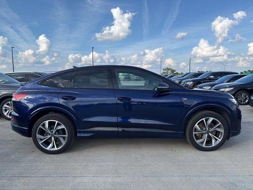 2023 Audi e-tron Sportback Premium Plus