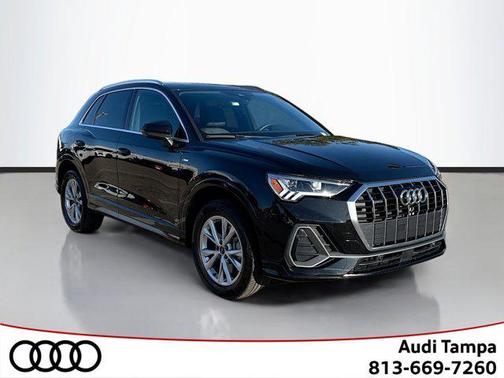2025 Audi Q3 Premium 45 TFSI S line quattro Tiptronic