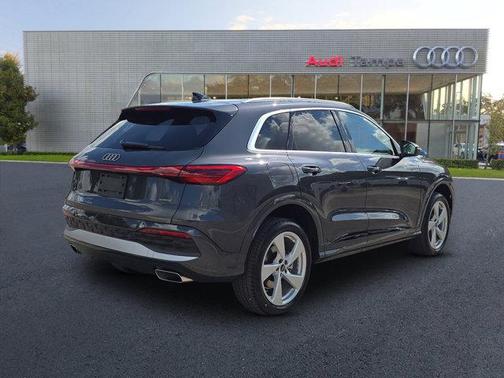 2025 Audi Q5 Premium Plus