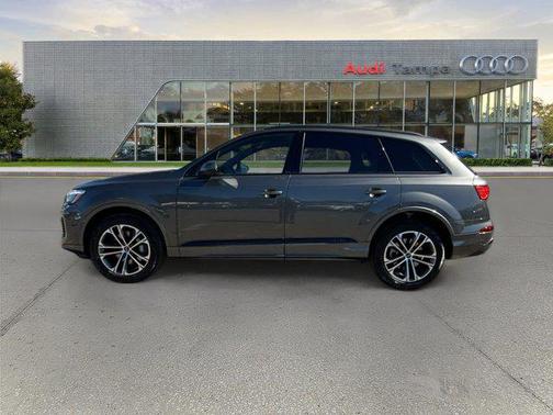 2026 Audi Q7 45 Premium Plus