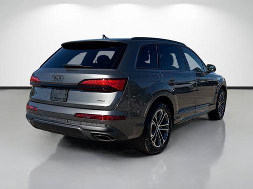 2026 Audi Q7 45 Premium Plus