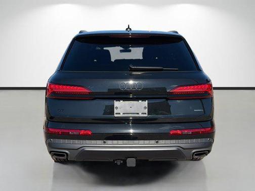 2026 Audi Q7 45 Premium