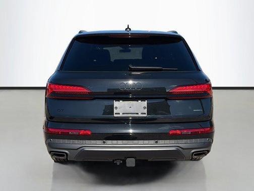 2026 Audi Q7 45 Premium