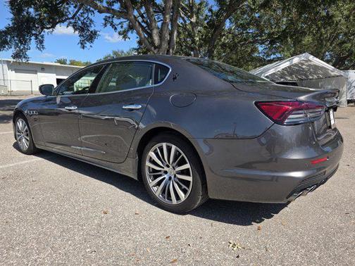 2022 Maserati Quattroporte Modena