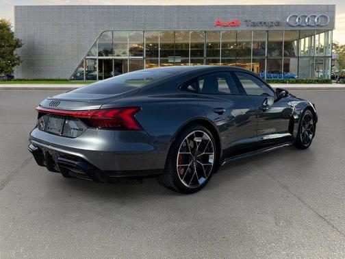 2026 Audi RS e-tron GT quattro