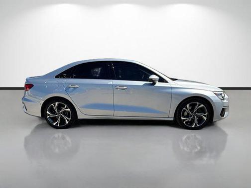Florett Silver Metallic 2023 Audi A3 Premium