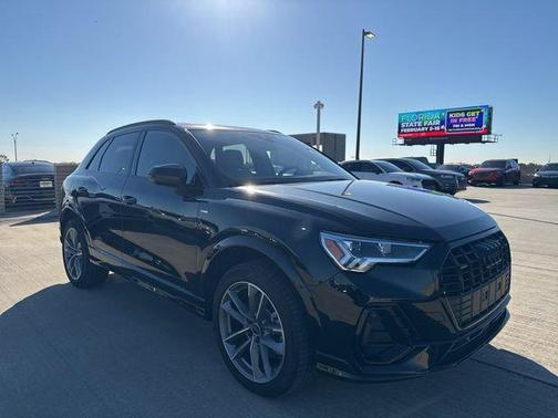 2025 Audi Q3 Premium 45 TFSI S line quattro Tiptronic