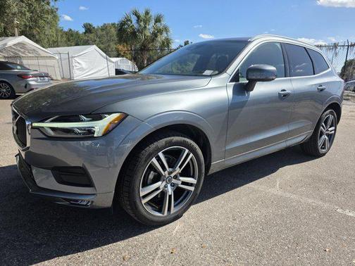 2021 Volvo XC60 T5 Momentum