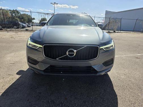 2021 Volvo XC60 T5 Momentum