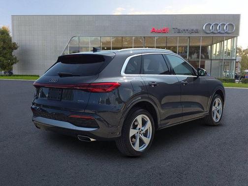 2025 Audi Q5 Premium Plus