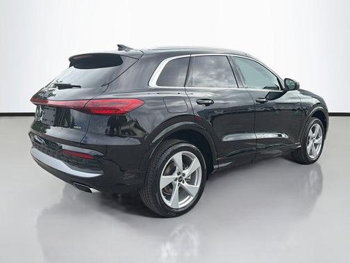 2025 Audi Q5 Premium Plus TFSI quattro S tronic