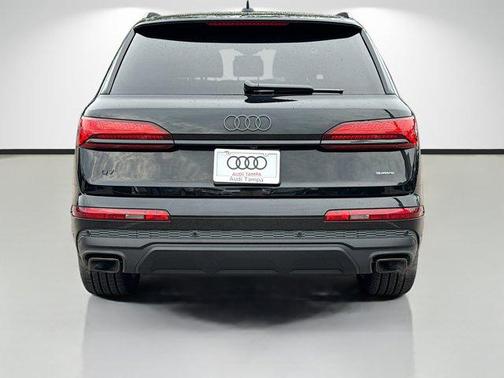 2025 Audi Q7 45 Premium Plus