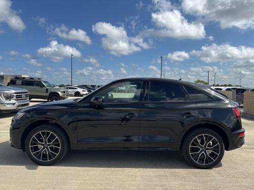 Mythos Black Metallic 2023 Audi SQ5 3.0T Premium Plus