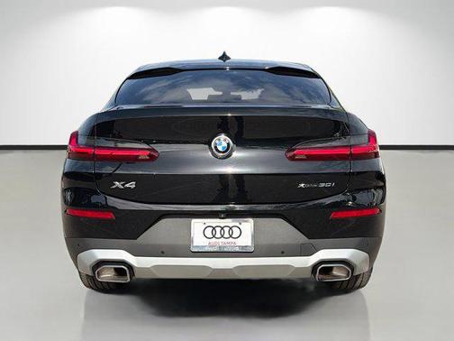Jet Black 2022 BMW X4 xDrive30i