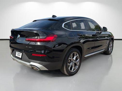 Jet Black 2022 BMW X4 xDrive30i