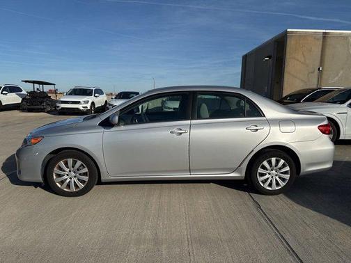 2013 Toyota Corolla LE