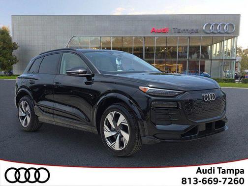 2025 Audi Q6 e-tron Premium Plus quattro