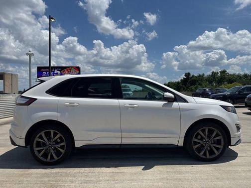 White Platinum Metallic Tri-Coat 2016 Ford Edge Sport