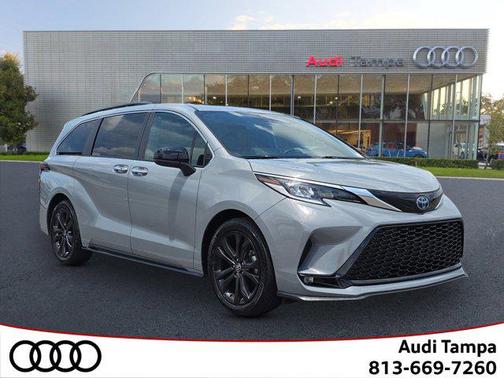 2023 Toyota Sienna XSE 7 Passenger
