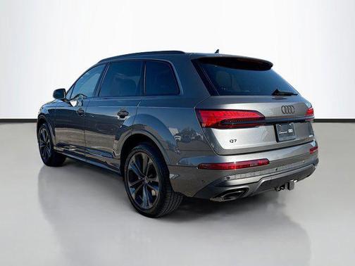 2025 Audi Q7 55 Premium Plus