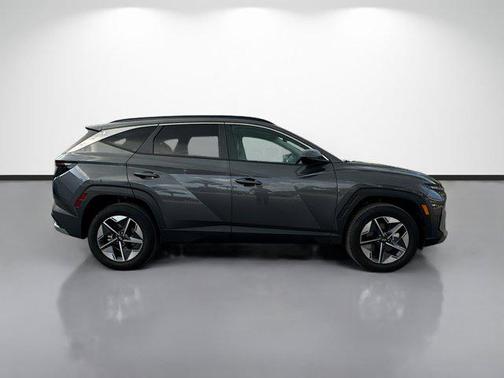 Titan Gray 2025 Hyundai TUCSON Hybrid SEL Convenience