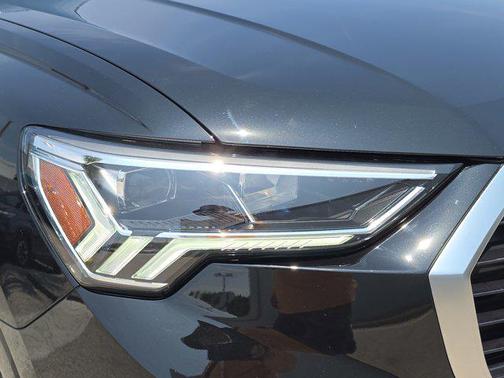 2024 Audi Q3 Premium 45 TFSI S line quattro Tiptronic