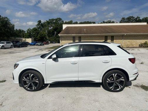 2023 Audi Q3 45 S line Premium Plus