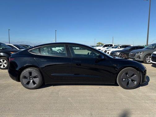 2022 Tesla Model 3 Standard Range