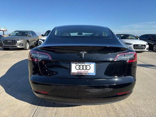2022 Tesla Model 3 Standard Range