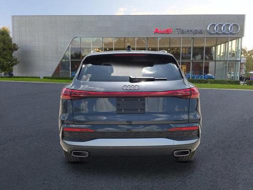 2025 Audi Q5 Premium