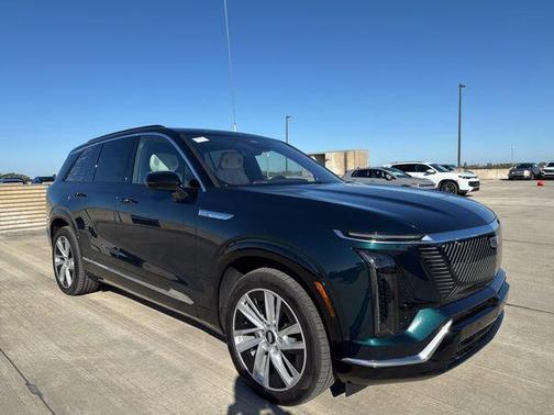 2026 Cadillac VISTIQ Luxury