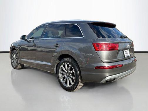 2019 Audi Q7 45 Premium Plus